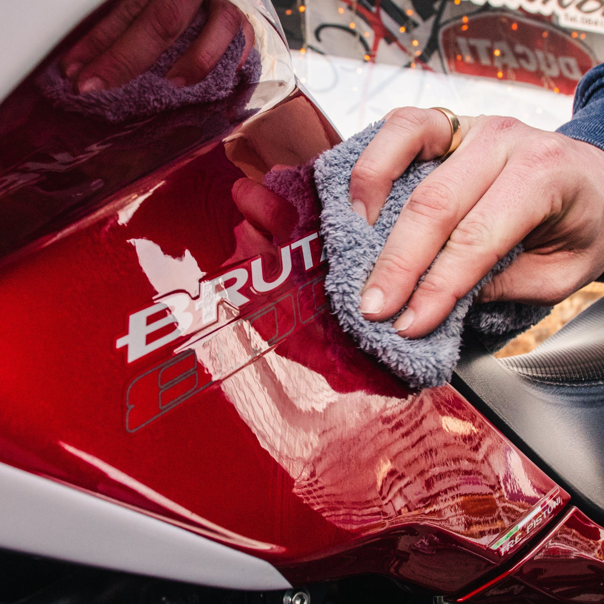 "S100" DAS TUCH Mikrofasertuch für Motorrad