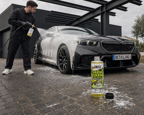 Detailing1 hero: Snow Foam — foam pre-wash before the hand wash (desktop)